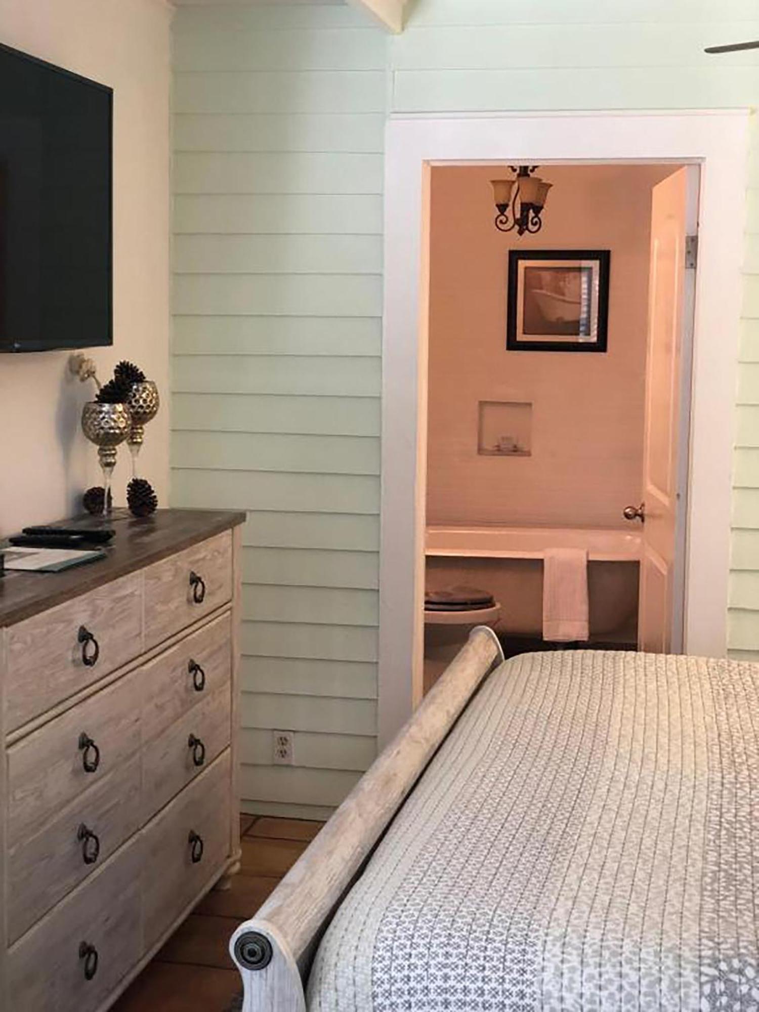 Seaglass Inn Bed And Breakfast Melbourne Beach Habitación foto