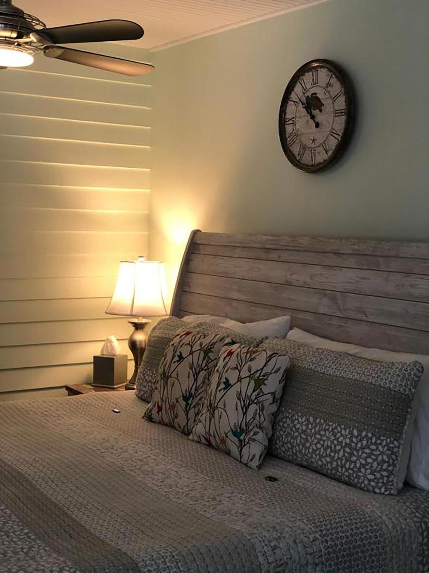 Seaglass Inn Bed And Breakfast Melbourne Beach Habitación foto
